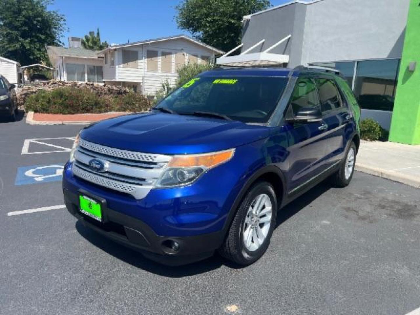 2015 Deep Impact Blue Metallic /Charcoal Black Ford Explorer XLT (1FM5K7D85FG) with an EcoBoost 2L I-4 gasoline direct injection engine, Automatic transmission, located at 940 North Main Street, Cedar City, UT, 84720, (435) 628-0023, 37.692936, -113.061897 - We specialize in helping ALL people get the best financing available. No matter your credit score, good, bad or none we can get you an amazing rate. Had a bankruptcy, divorce, or repossessions? We give you the green light to get your credit back on the road. Low down and affordable payments that fit - Photo#2