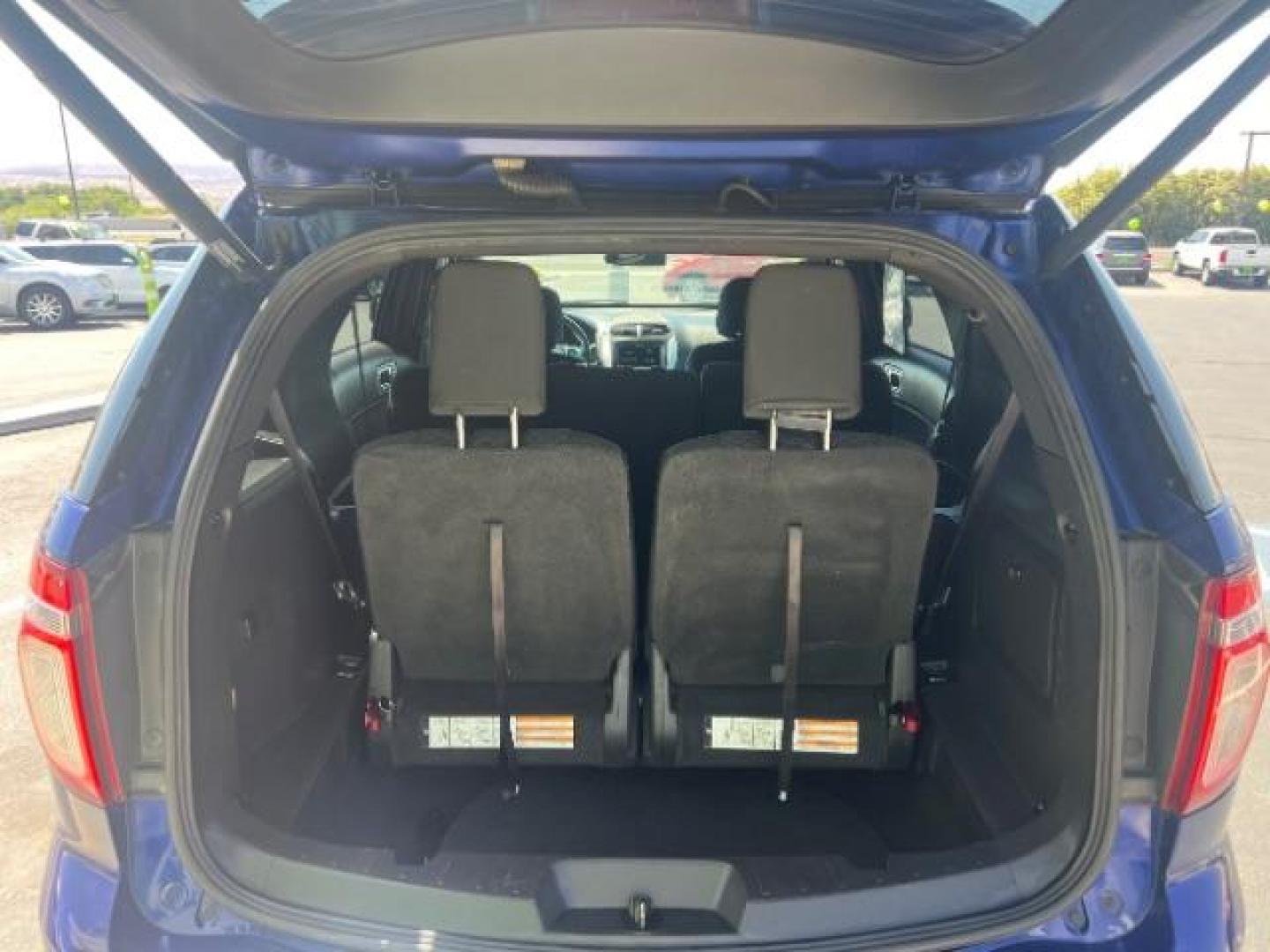 2015 Deep Impact Blue Metallic /Charcoal Black Ford Explorer XLT (1FM5K7D85FG) with an EcoBoost 2L I-4 gasoline direct injection engine, Automatic transmission, located at 940 North Main Street, Cedar City, UT, 84720, (435) 628-0023, 37.692936, -113.061897 - We specialize in helping ALL people get the best financing available. No matter your credit score, good, bad or none we can get you an amazing rate. Had a bankruptcy, divorce, or repossessions? We give you the green light to get your credit back on the road. Low down and affordable payments that fit - Photo#28