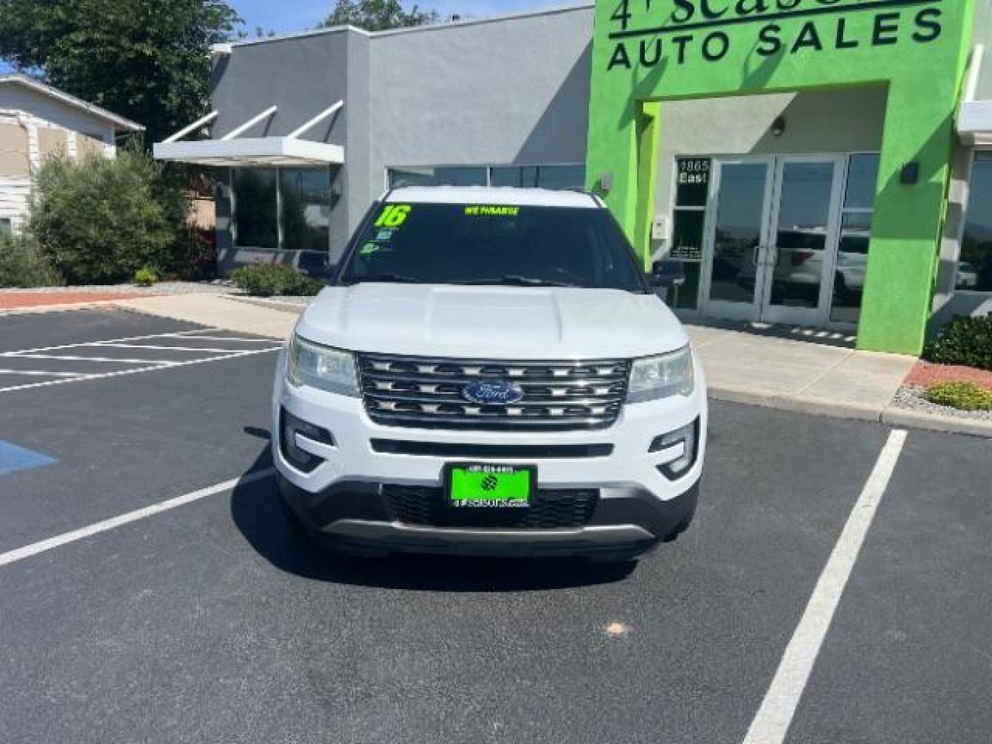 2016 Oxford White /Ebony Black Ford Explorer XLT (1FM5K8D82GG) with an EcoBoost 2.3L I-4 gasoline direct injection engine, Automatic transmission, located at 1865 East Red Hills Pkwy, St. George, 84770, (435) 628-0023, 37.120850, -113.543640 - We specialize in helping ALL people get the best financing available. No matter your credit score, good, bad or none we can get you an amazing rate. Had a bankruptcy, divorce, or repossessions? We give you the green light to get your credit back on the road. Low down and affordable payments that fit - Photo#1