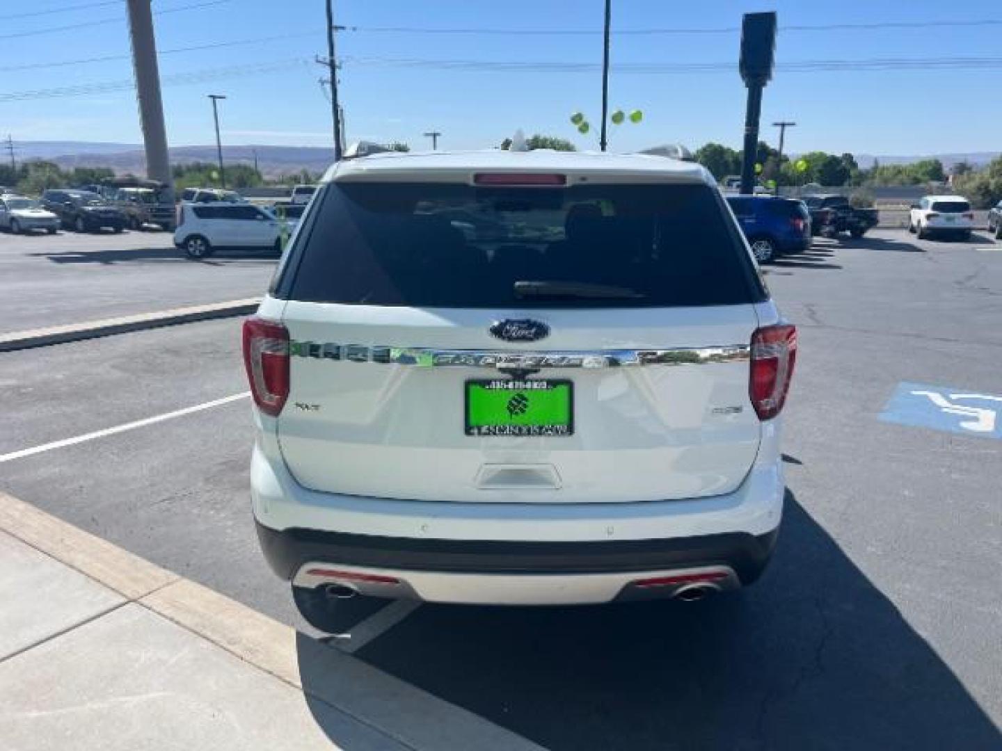 2016 Oxford White /Ebony Black Ford Explorer XLT (1FM5K8D82GG) with an EcoBoost 2.3L I-4 gasoline direct injection engine, Automatic transmission, located at 1865 East Red Hills Pkwy, St. George, 84770, (435) 628-0023, 37.120850, -113.543640 - We specialize in helping ALL people get the best financing available. No matter your credit score, good, bad or none we can get you an amazing rate. Had a bankruptcy, divorce, or repossessions? We give you the green light to get your credit back on the road. Low down and affordable payments that fit - Photo#5