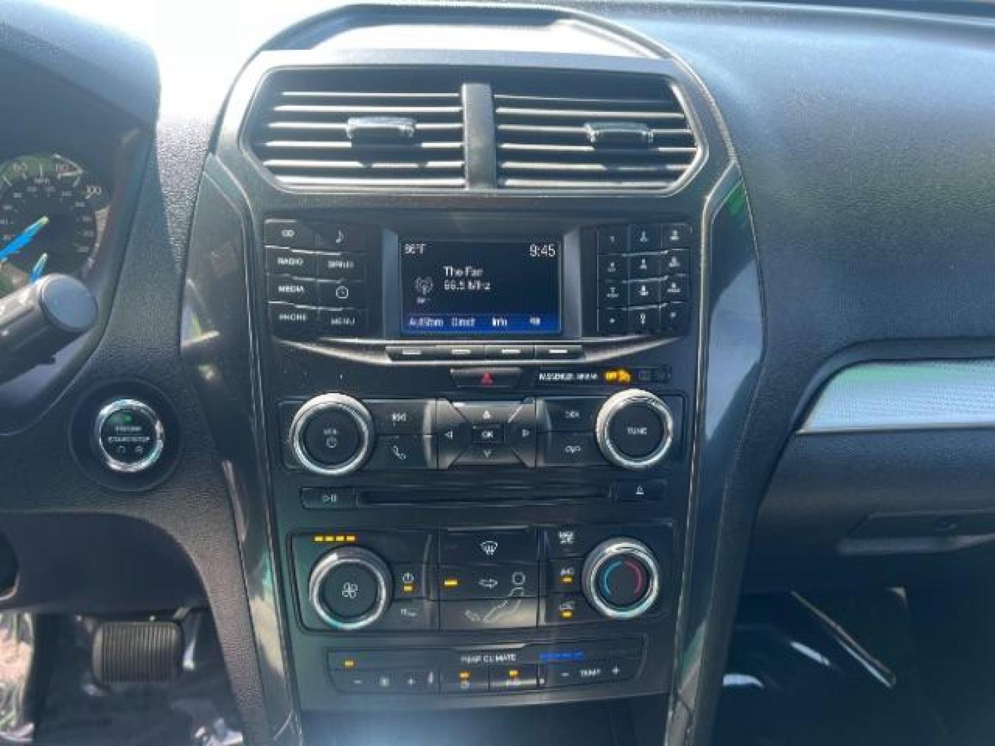 2016 Oxford White /Ebony Black Ford Explorer XLT (1FM5K8D82GG) with an EcoBoost 2.3L I-4 gasoline direct injection engine, Automatic transmission, located at 1865 East Red Hills Pkwy, St. George, 84770, (435) 628-0023, 37.120850, -113.543640 - We specialize in helping ALL people get the best financing available. No matter your credit score, good, bad or none we can get you an amazing rate. Had a bankruptcy, divorce, or repossessions? We give you the green light to get your credit back on the road. Low down and affordable payments that fit - Photo#18