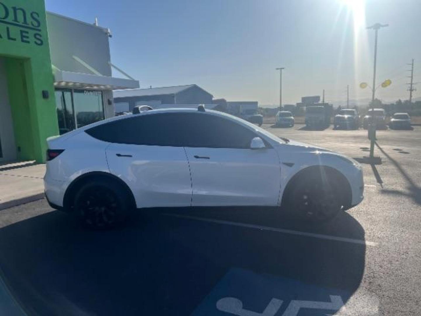 2021 Pearl White Multi-Coat /Black Tesla Model Y Long Range Dual Motor All-Wheel Drive (5YJYGDEE1MF) with an ELECTRIC engine, Continuously Variable Transmission transmission, located at 1865 East Red Hills Pkwy, St. George, 84770, (435) 628-0023, 37.120850, -113.543640 - ****Price includes $4k IRS EV REBATE**** We are approved to file the EV rebate directly with the IRS. We recived the funds in 7 days and take credit off the price of car. Check with IRS EV website to be sure you qualify. ~Congress has threatened to end rebate with the Big Beautiful Bill so ACT FAST - Photo#9