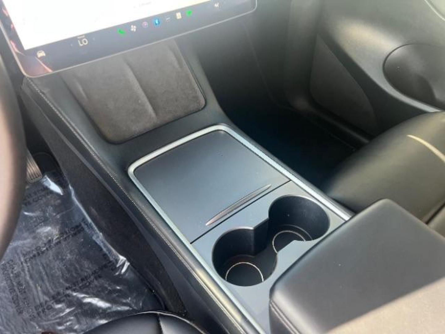 2021 Pearl White Multi-Coat /Black Tesla Model Y Long Range Dual Motor All-Wheel Drive (5YJYGDEE1MF) with an ELECTRIC engine, Continuously Variable Transmission transmission, located at 1865 East Red Hills Pkwy, St. George, 84770, (435) 628-0023, 37.120850, -113.543640 - ****Price includes $4k IRS EV REBATE**** We are approved to file the EV rebate directly with the IRS. We recived the funds in 7 days and take credit off the price of car. Check with IRS EV website to be sure you qualify. ~Congress has threatened to end rebate with the Big Beautiful Bill so ACT FAST - Photo#18