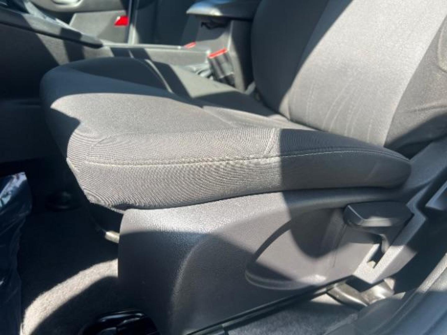 2016 Oxford White /Charcoal Black Ford Focus SE (1FADP3K29GL) with an 2L I-4 gasoline direct injection engine, Automatic transmission, located at 940 North Main Street, Cedar City, UT, 84720, (435) 628-0023, 37.692936, -113.061897 - Photo#13