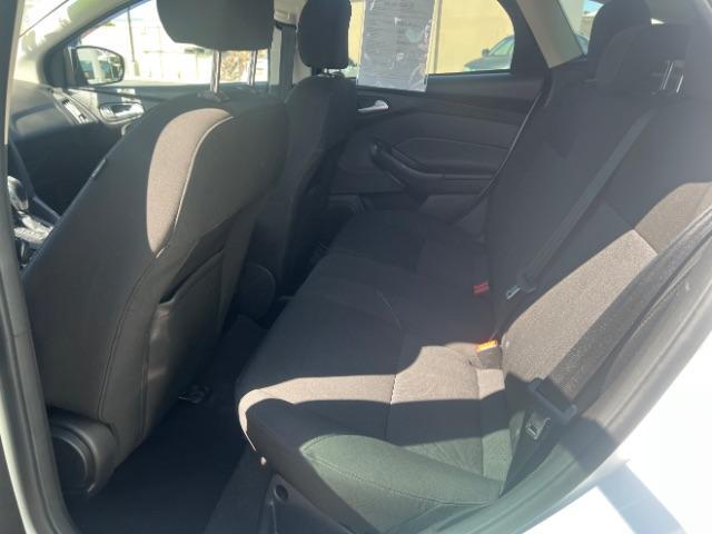 2016 Oxford White /Charcoal Black Ford Focus SE (1FADP3K29GL) with an 2L I-4 gasoline dire engine, Automatic transmission, located at 1865 East Red Hills Pkwy, St. George, 84770, (435) 628-0023, 37.120850, -113.543640 - We specialize in helping ALL people get the best financing available. No matter your credit score, good, bad or none we can get you an amazing rate. Had a bankruptcy, divorce, or repossessions? We give you the green light to get your credit back on the road. Low down and affordable payments that fit - Photo#22