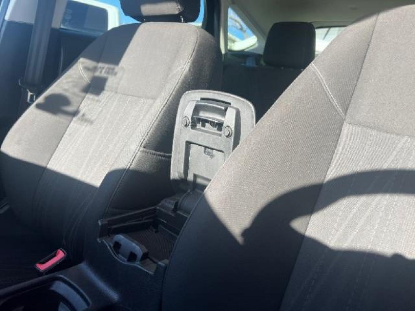 2016 Oxford White /Charcoal Black Ford Focus SE (1FADP3K29GL) with an 2L I-4 gasoline direct injection engine, Automatic transmission, located at 1865 East Red Hills Pkwy, St. George, 84770, (435) 628-0023, 37.120850, -113.543640 - We specialize in helping ALL people get the best financing available. No matter your credit score, good, bad or none we can get you an amazing rate. Had a bankruptcy, divorce, or repossessions? We give you the green light to get your credit back on the road. Low down and affordable payments that fit - Photo#19