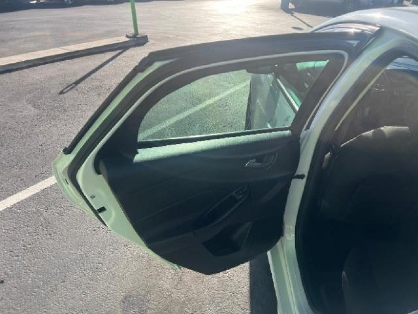 2016 Oxford White /Charcoal Black Ford Focus SE (1FADP3K29GL) with an 2L I-4 gasoline direct injection engine, Automatic transmission, located at 1865 East Red Hills Pkwy, St. George, 84770, (435) 628-0023, 37.120850, -113.543640 - We specialize in helping ALL people get the best financing available. No matter your credit score, good, bad or none we can get you an amazing rate. Had a bankruptcy, divorce, or repossessions? We give you the green light to get your credit back on the road. Low down and affordable payments that fit - Photo#20