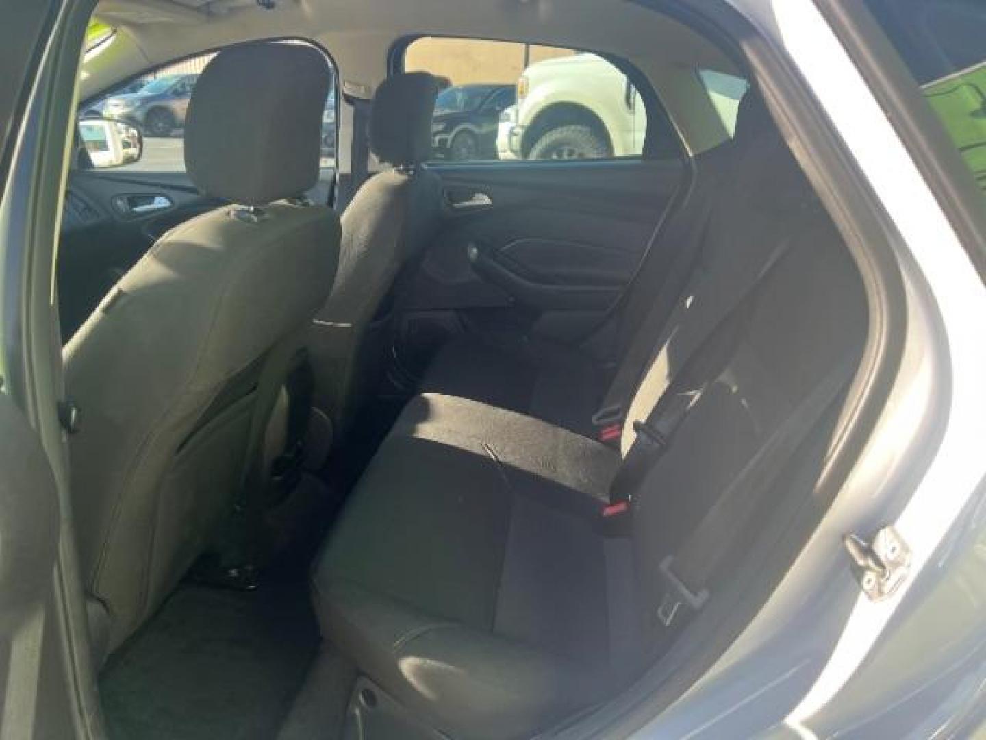 2016 Oxford White /Charcoal Black Ford Focus SE (1FADP3K29GL) with an 2L I-4 gasoline direct injection engine, Automatic transmission, located at 1865 East Red Hills Pkwy, St. George, 84770, (435) 628-0023, 37.120850, -113.543640 - We specialize in helping ALL people get the best financing available. No matter your credit score, good, bad or none we can get you an amazing rate. Had a bankruptcy, divorce, or repossessions? We give you the green light to get your credit back on the road. Low down and affordable payments that fit - Photo#21