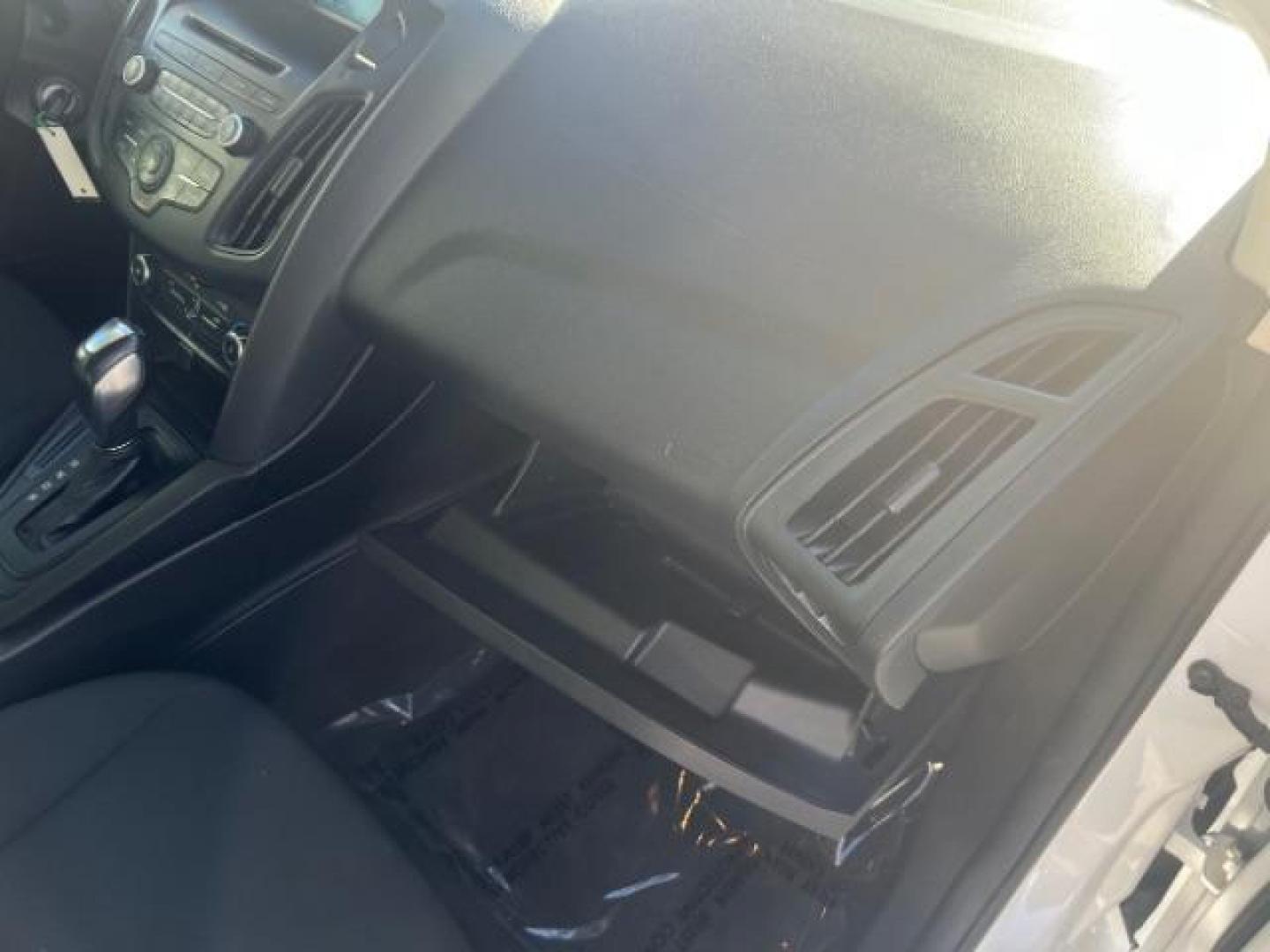 2016 Oxford White /Charcoal Black Ford Focus SE (1FADP3K29GL) with an 2L I-4 gasoline direct injection engine, Automatic transmission, located at 1865 East Red Hills Pkwy, St. George, 84770, (435) 628-0023, 37.120850, -113.543640 - We specialize in helping ALL people get the best financing available. No matter your credit score, good, bad or none we can get you an amazing rate. Had a bankruptcy, divorce, or repossessions? We give you the green light to get your credit back on the road. Low down and affordable payments that fit - Photo#28