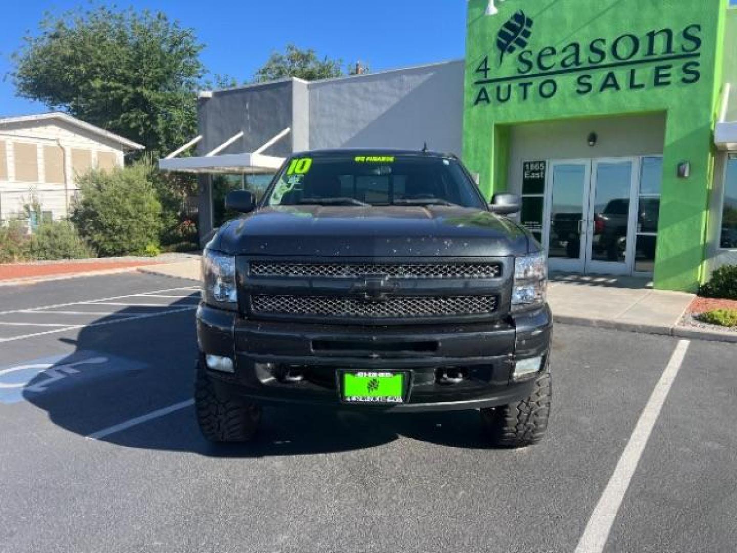 2010 Black Granite Metallic /Ebony Chevrolet Silverado 1500 LT (3GCRKSE38AG) , Automatic transmission, located at 1865 East Red Hills Pkwy, St. George, 84770, (435) 628-0023, 37.120850, -113.543640 - Photo#1
