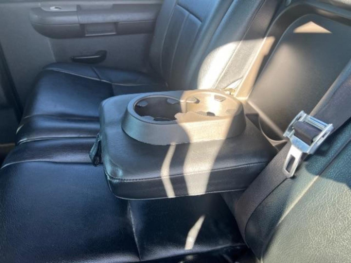 2010 Black Granite Metallic /Ebony Chevrolet Silverado 1500 LT (3GCRKSE38AG) , Automatic transmission, located at 1865 East Red Hills Pkwy, St. George, 84770, (435) 628-0023, 37.120850, -113.543640 - Photo#22