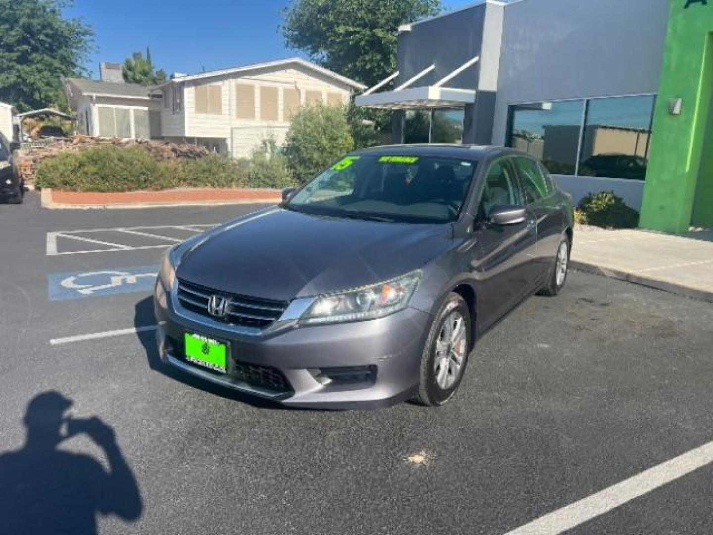 2015 Modern Steel Metallic /Black Honda Accord LX (1HGCR2F35FA) with an 2.4L I-4 gasoline direct injection engine, Automatic transmission, located at 1865 East Red Hills Pkwy, St. George, 84770, (435) 628-0023, 37.120850, -113.543640 - We specialize in helping ALL people get the best financing available. No matter your credit score, good, bad or none we can get you an amazing rate. Had a bankruptcy, divorce, or repossessions? We give you the green light to get your credit back on the road. Low down and affordable payments that fit - Photo#2