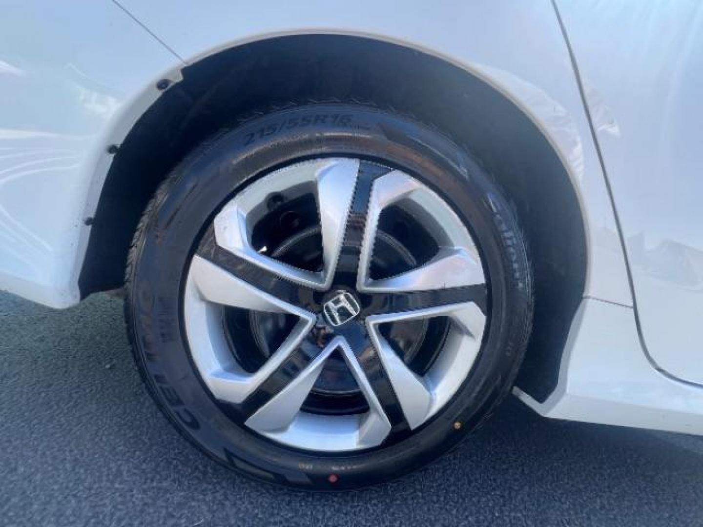 2016 Taffeta White /Ivory Honda Civic LX (2HGFC2F52GH) with an 2L I-4 DOHC engine, Automatic transmission, located at 1865 East Red Hills Pkwy, St. George, 84770, (435) 628-0023, 37.120850, -113.543640 - We specialize in helping ALL people get the best financing available. No matter your credit score, good, bad or none we can get you an amazing rate. Had a bankruptcy, divorce, or repossessions? We give you the green light to get your credit back on the road. Low down and affordable payments that fit- Photo#9