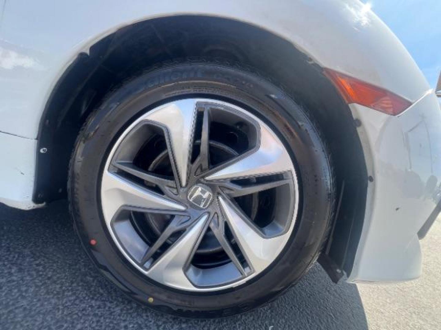2016 Taffeta White /Ivory Honda Civic LX (2HGFC2F52GH) with an 2L I-4 DOHC engine, Automatic transmission, located at 1865 East Red Hills Pkwy, St. George, 84770, (435) 628-0023, 37.120850, -113.543640 - We specialize in helping ALL people get the best financing available. No matter your credit score, good, bad or none we can get you an amazing rate. Had a bankruptcy, divorce, or repossessions? We give you the green light to get your credit back on the road. Low down and affordable payments that fit- Photo#10