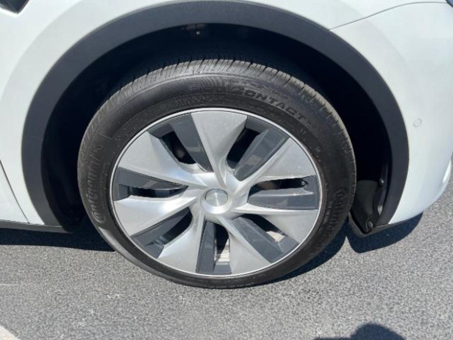 2021 Pearl White Multi-Coat Tesla Model Y Long Range Dual Motor All-Wheel Drive (5YJYGAEE9MF) , located at 1865 East Red Hills Pkwy, St. George, 84770, (435) 628-0023, 37.120850, -113.543640 - This Tesla is an AWD Long Range. 3rd ROW! 7 Seats!. Battery is 95% healthy, 293 on full charge. Near new condition! Full Tesla factory warranty up to 120k miles. Extended EV battery warranty available. Financing for ALL credit types. 4 Seasons Auto THE southern Utah Tesla Experts. Call or text - Photo#10