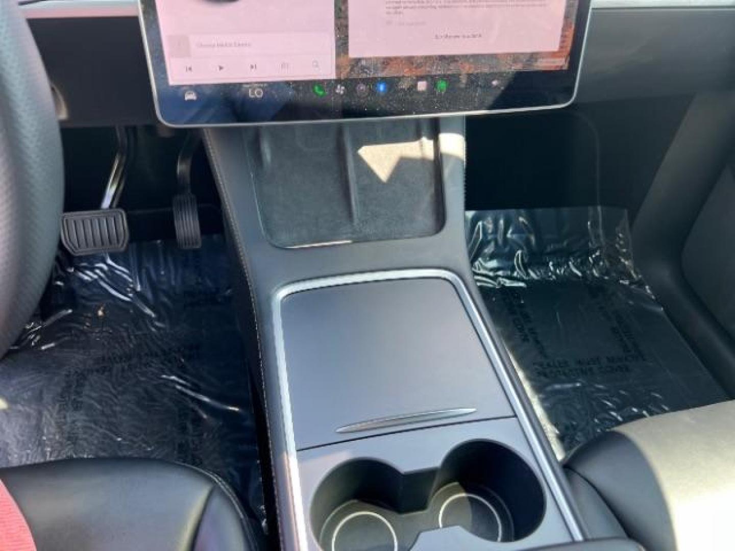 2021 Pearl White Multi-Coat Tesla Model Y Long Range Dual Motor All-Wheel Drive (5YJYGAEE9MF) , located at 1865 East Red Hills Pkwy, St. George, 84770, (435) 628-0023, 37.120850, -113.543640 - This Tesla is an AWD Long Range. 3rd ROW! 7 Seats!. Battery is 95% healthy, 293 on full charge. Near new condition! Full Tesla factory warranty up to 120k miles. Extended EV battery warranty available. Financing for ALL credit types. 4 Seasons Auto THE southern Utah Tesla Experts. Call or text - Photo#17