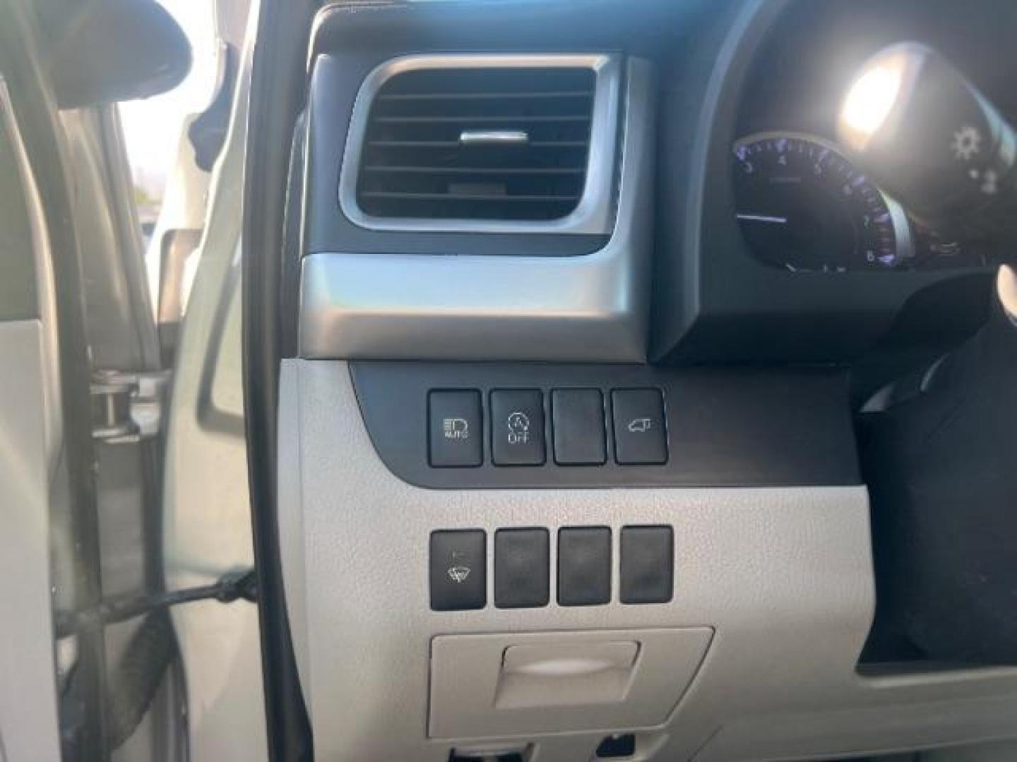 2019 Celestial Silver Metallic /Ash Toyota Highlander LE Plus (5TDBZRFH8KS) with an 3.5L V-6 port/direct injection engine, AUTOMATIC transmission, located at 1865 East Red Hills Pkwy, St. George, 84770, (435) 628-0023, 37.120850, -113.543640 - We specialize in helping ALL people get the best financing available. No matter your credit score, good, bad or none we can get you an amazing rate. Had a bankruptcy, divorce, or repossessions? We give you the green light to get your credit back on the road. Low down and affordable payments that fit - Photo#15