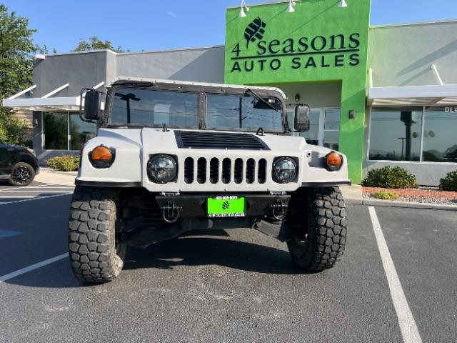 1994 Silver /LEATHER AM GENERAL HUMMER 4DR (156266) with an 6.2L NA engine, AUTOMATIC transmission, located at 1865 East Red Hills Pkwy, St. George, 84770, (435) 628-0023, 37.120850, -113.543640 - Thouroghly upgraded M998. 6.2 V8. Full frame and body rhinolined, Restomod A/C, Full roof, Full doors (set of half doors also included). Upgraded seats, 4 noise cancelling headphones and more. Runs and drives perfect. Starts on first crank everytime. NO LEAKS. A/C unit is brand new and works amazin - Photo#2