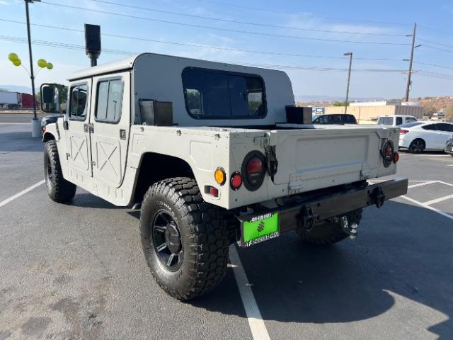 1994 Silver /LEATHER AM GENERAL HUMMER 4DR (156266) with an 6.2L NA engine, AUTOMATIC transmission, located at 1865 East Red Hills Pkwy, St. George, 84770, (435) 628-0023, 37.120850, -113.543640 - Thouroghly upgraded M998. 6.2 V8. Full frame and body rhinolined, Restomod A/C, Full roof, Full doors (set of half doors also included). Upgraded seats, 4 noise cancelling headphones and more. Runs and drives perfect. Starts on first crank everytime. NO LEAKS. A/C unit is brand new and works amazin - Photo#7