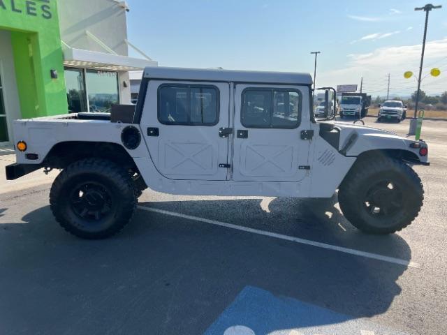 1994 Silver /LEATHER AM GENERAL HUMMER 4DR (156266) with an 6.2L NA engine, AUTOMATIC transmission, located at 1865 East Red Hills Pkwy, St. George, 84770, (435) 628-0023, 37.120850, -113.543640 - Thouroghly upgraded M998. 6.2 V8. Full frame and body rhinolined, Restomod A/C, Full roof, Full doors (set of half doors also included). Upgraded seats, 4 noise cancelling headphones and more. Runs and drives perfect. Starts on first crank everytime. NO LEAKS. A/C unit is brand new and works amazin - Photo#10