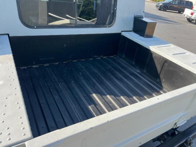 1994 Silver /LEATHER AM GENERAL HUMMER 4DR (156266) with an 6.2L NA engine, AUTOMATIC transmission, located at 1865 East Red Hills Pkwy, St. George, 84770, (435) 628-0023, 37.120850, -113.543640 - Thouroghly upgraded M998. 6.2 V8. Full frame and body rhinolined, Restomod A/C, Full roof, Full doors (set of half doors also included). Upgraded seats, 4 noise cancelling headphones and more. Runs and drives perfect. Starts on first crank everytime. NO LEAKS. A/C unit is brand new and works amazin - Photo#16