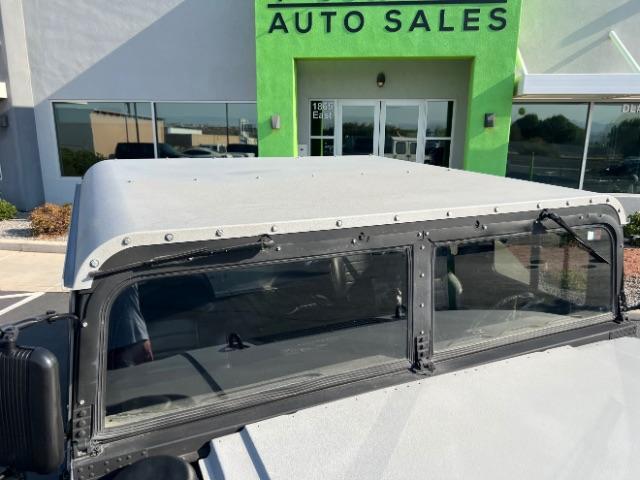1994 Silver /LEATHER AM GENERAL HUMMER 4DR (156266) with an 6.2L NA engine, AUTOMATIC transmission, located at 1865 East Red Hills Pkwy, St. George, 84770, (435) 628-0023, 37.120850, -113.543640 - Thouroghly upgraded M998. 6.2 V8. Full frame and body rhinolined, Restomod A/C, Full roof, Full doors (set of half doors also included). Upgraded seats, 4 noise cancelling headphones and more. Runs and drives perfect. Starts on first crank everytime. NO LEAKS. A/C unit is brand new and works amazin - Photo#20