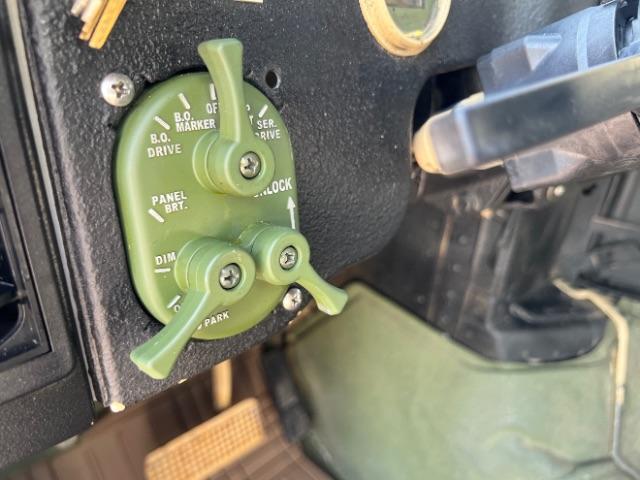 1994 Silver /LEATHER AM GENERAL HUMMER 4DR (156266) with an 6.2L NA engine, AUTOMATIC transmission, located at 1865 East Red Hills Pkwy, St. George, 84770, (435) 628-0023, 37.120850, -113.543640 - Thouroghly upgraded M998. 6.2 V8. Full frame and body rhinolined, Restomod A/C, Full roof, Full doors (set of half doors also included). Upgraded seats, 4 noise cancelling headphones and more. Runs and drives perfect. Starts on first crank everytime. NO LEAKS. A/C unit is brand new and works amazin - Photo#21