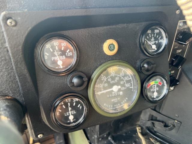 1994 Silver /LEATHER AM GENERAL HUMMER 4DR (156266) with an 6.2L NA engine, AUTOMATIC transmission, located at 1865 East Red Hills Pkwy, St. George, 84770, (435) 628-0023, 37.120850, -113.543640 - Thouroghly upgraded M998. 6.2 V8. Full frame and body rhinolined, Restomod A/C, Full roof, Full doors (set of half doors also included). Upgraded seats, 4 noise cancelling headphones and more. Runs and drives perfect. Starts on first crank everytime. NO LEAKS. A/C unit is brand new and works amazin - Photo#22