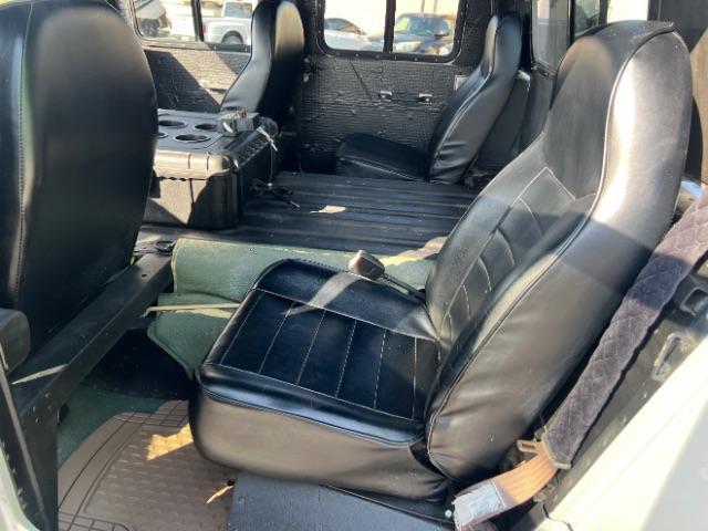 1994 Silver /LEATHER AM GENERAL HUMMER 4DR (156266) with an 6.2L NA engine, AUTOMATIC transmission, located at 1865 East Red Hills Pkwy, St. George, 84770, (435) 628-0023, 37.120850, -113.543640 - Thouroghly upgraded M998. 6.2 V8. Full frame and body rhinolined, Restomod A/C, Full roof, Full doors (set of half doors also included). Upgraded seats, 4 noise cancelling headphones and more. Runs and drives perfect. Starts on first crank everytime. NO LEAKS. A/C unit is brand new and works amazin - Photo#28