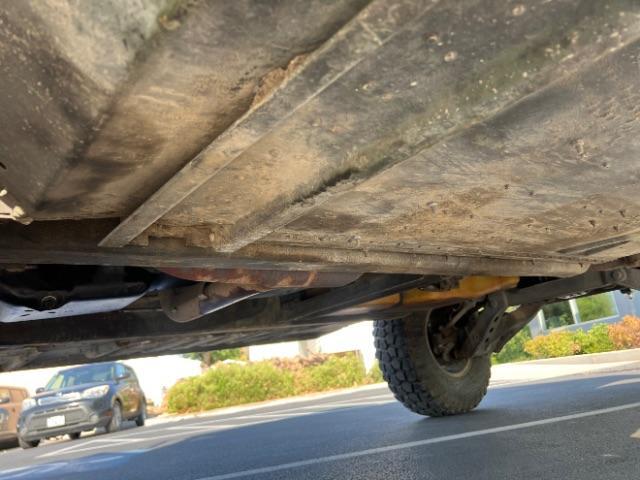 1994 Silver /LEATHER AM GENERAL HUMMER 4DR (156266) with an 6.2L NA engine, AUTOMATIC transmission, located at 1865 East Red Hills Pkwy, St. George, 84770, (435) 628-0023, 37.120850, -113.543640 - Thouroghly upgraded M998. 6.2 V8. Full frame and body rhinolined, Restomod A/C, Full roof, Full doors (set of half doors also included). Upgraded seats, 4 noise cancelling headphones and more. Runs and drives perfect. Starts on first crank everytime. NO LEAKS. A/C unit is brand new and works amazin - Photo#40