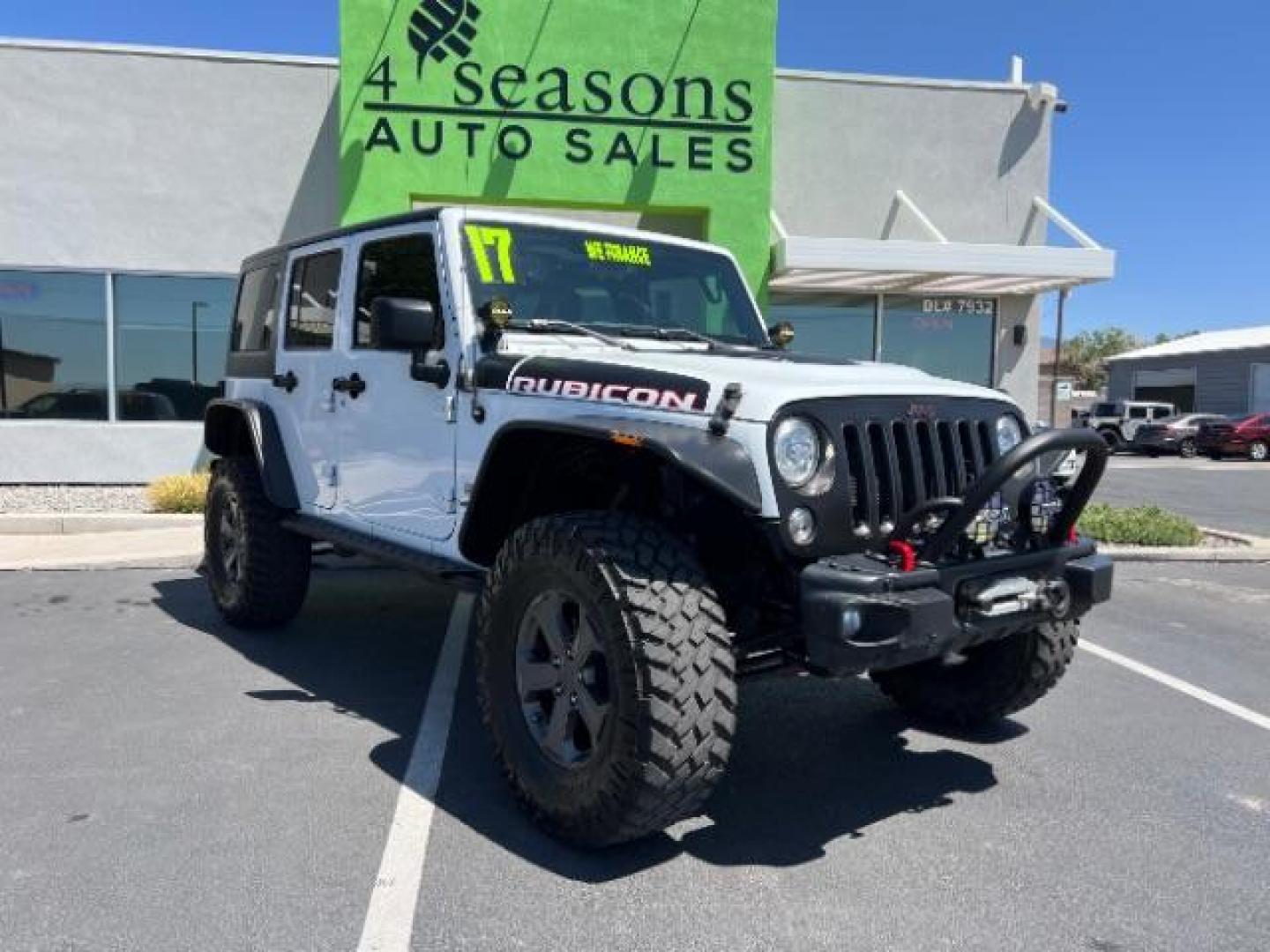 2017 Bright White Clearcoat /Black Jeep Wrangler Unlimited Rubicon Recon 4x4 (1C4BJWFG0HL) with an Pentastar 3.6L V-6 DOHC engine, located at 1865 East Red Hills Pkwy, St. George, 84770, (435) 628-0023, 37.120850, -113.543640 - We specialize in helping ALL people get the best financing available. No matter your credit score, good, bad or none we can get you an amazing rate. Had a bankruptcy, divorce, or repossessions? We give you the green light to get your credit back on the road. Low down and affordable payments that fit - Photo#0