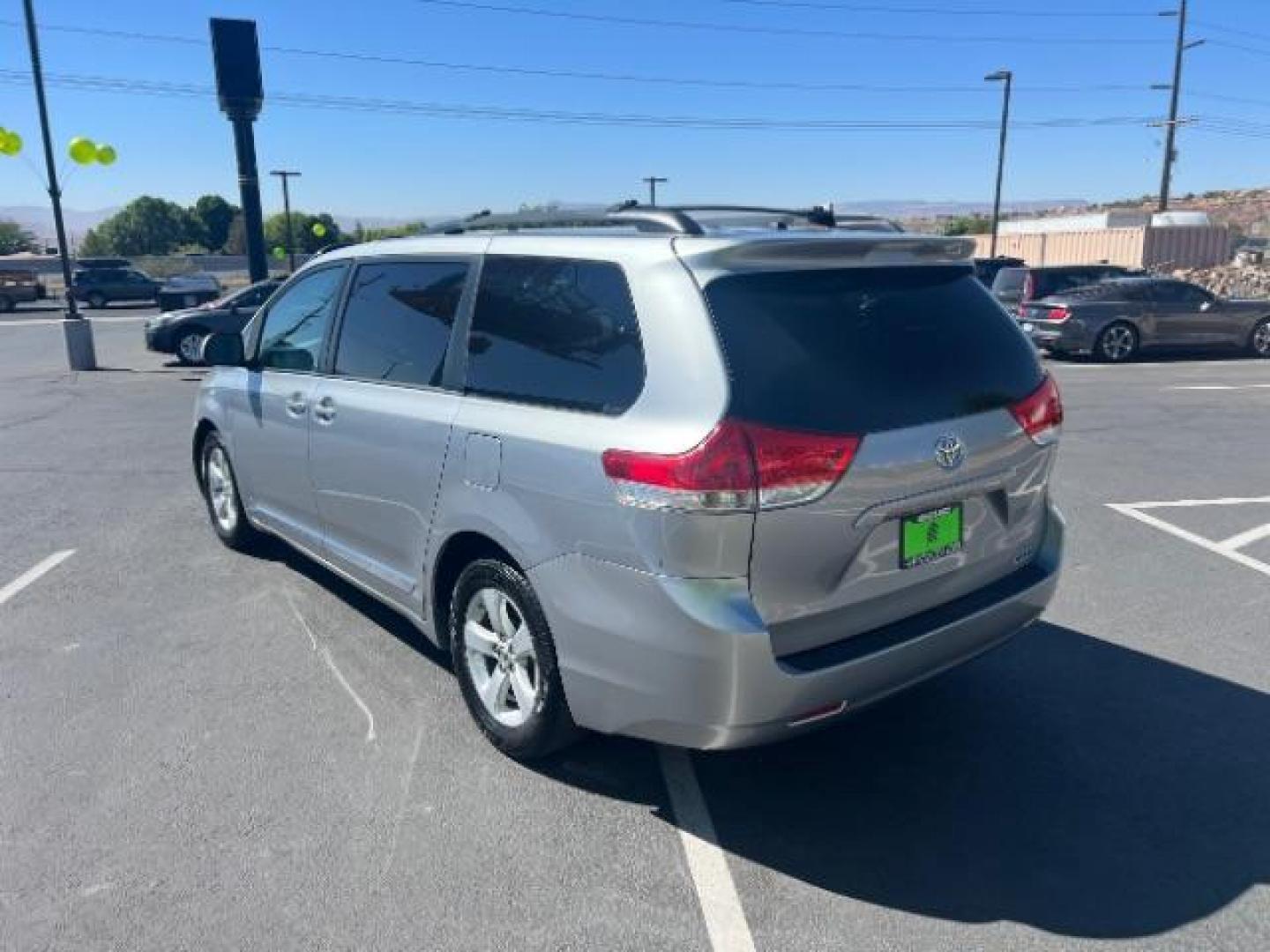 2013 Silver Sky Metallic /Light Gray Toyota Sienna LE V6 7 Passenger Auto Access Seat | LE V6 8 Passenger (5TDKK3DC3DS) with an 3.5L V-6 DOHC engine, Automatic transmission, located at 1865 East Red Hills Pkwy, St. George, 84770, (435) 628-0023, 37.120850, -113.543640 - We specialize in helping ALL people get the best financing available. No matter your credit score, good, bad or none we can get you an amazing rate. Had a bankruptcy, divorce, or repossessions? We give you the green light to get your credit back on the road. Low down and affordable payments that fit - Photo#4
