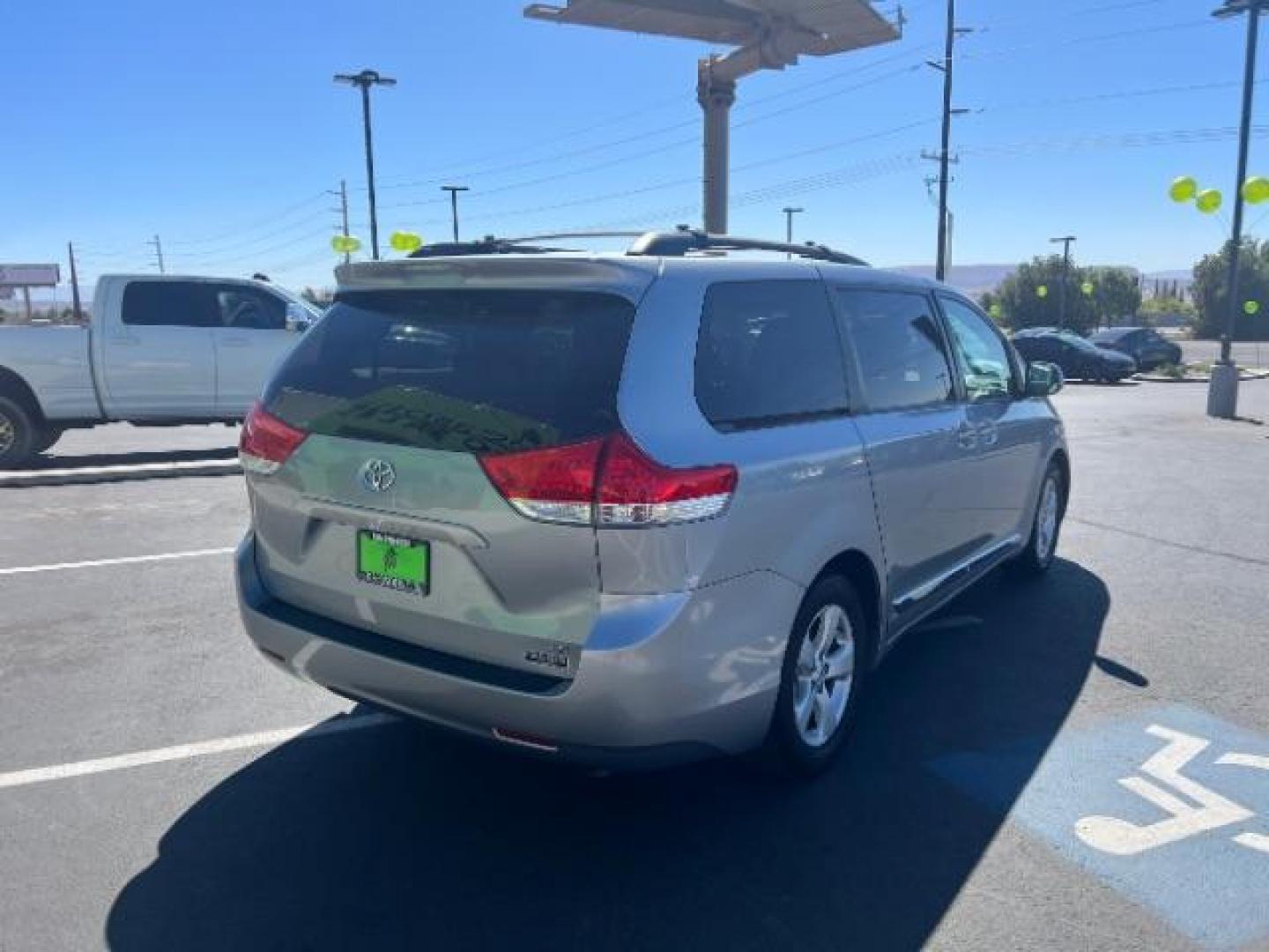 2013 Silver Sky Metallic /Light Gray Toyota Sienna LE V6 7 Passenger Auto Access Seat | LE V6 8 Passenger (5TDKK3DC3DS) with an 3.5L V-6 DOHC engine, Automatic transmission, located at 1865 East Red Hills Pkwy, St. George, 84770, (435) 628-0023, 37.120850, -113.543640 - We specialize in helping ALL people get the best financing available. No matter your credit score, good, bad or none we can get you an amazing rate. Had a bankruptcy, divorce, or repossessions? We give you the green light to get your credit back on the road. Low down and affordable payments that fit - Photo#6