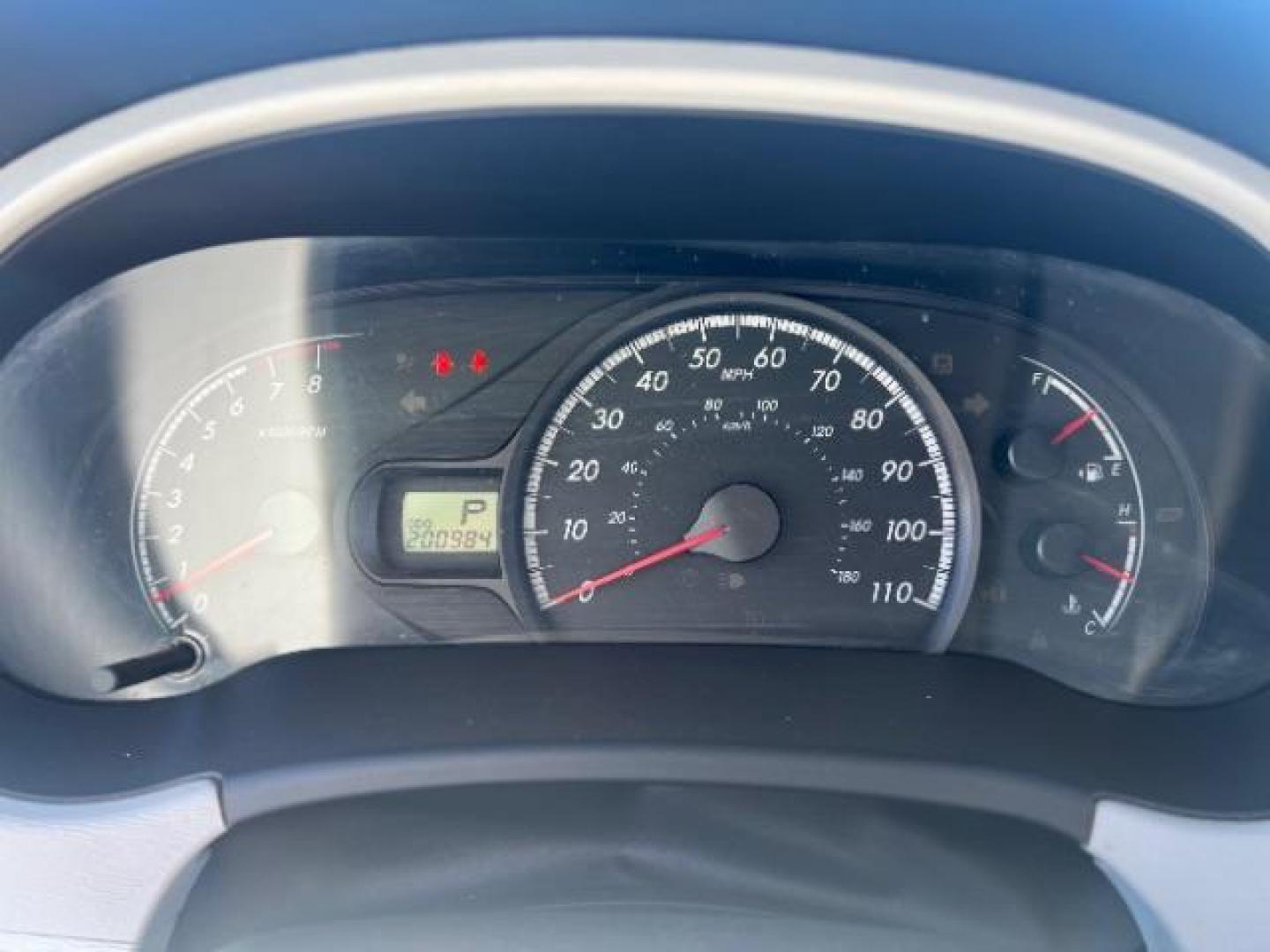 2013 Silver Sky Metallic /Light Gray Toyota Sienna LE V6 7 Passenger Auto Access Seat | LE V6 8 Passenger (5TDKK3DC3DS) with an 3.5L V-6 DOHC engine, Automatic transmission, located at 1865 East Red Hills Pkwy, St. George, 84770, (435) 628-0023, 37.120850, -113.543640 - We specialize in helping ALL people get the best financing available. No matter your credit score, good, bad or none we can get you an amazing rate. Had a bankruptcy, divorce, or repossessions? We give you the green light to get your credit back on the road. Low down and affordable payments that fit - Photo#16