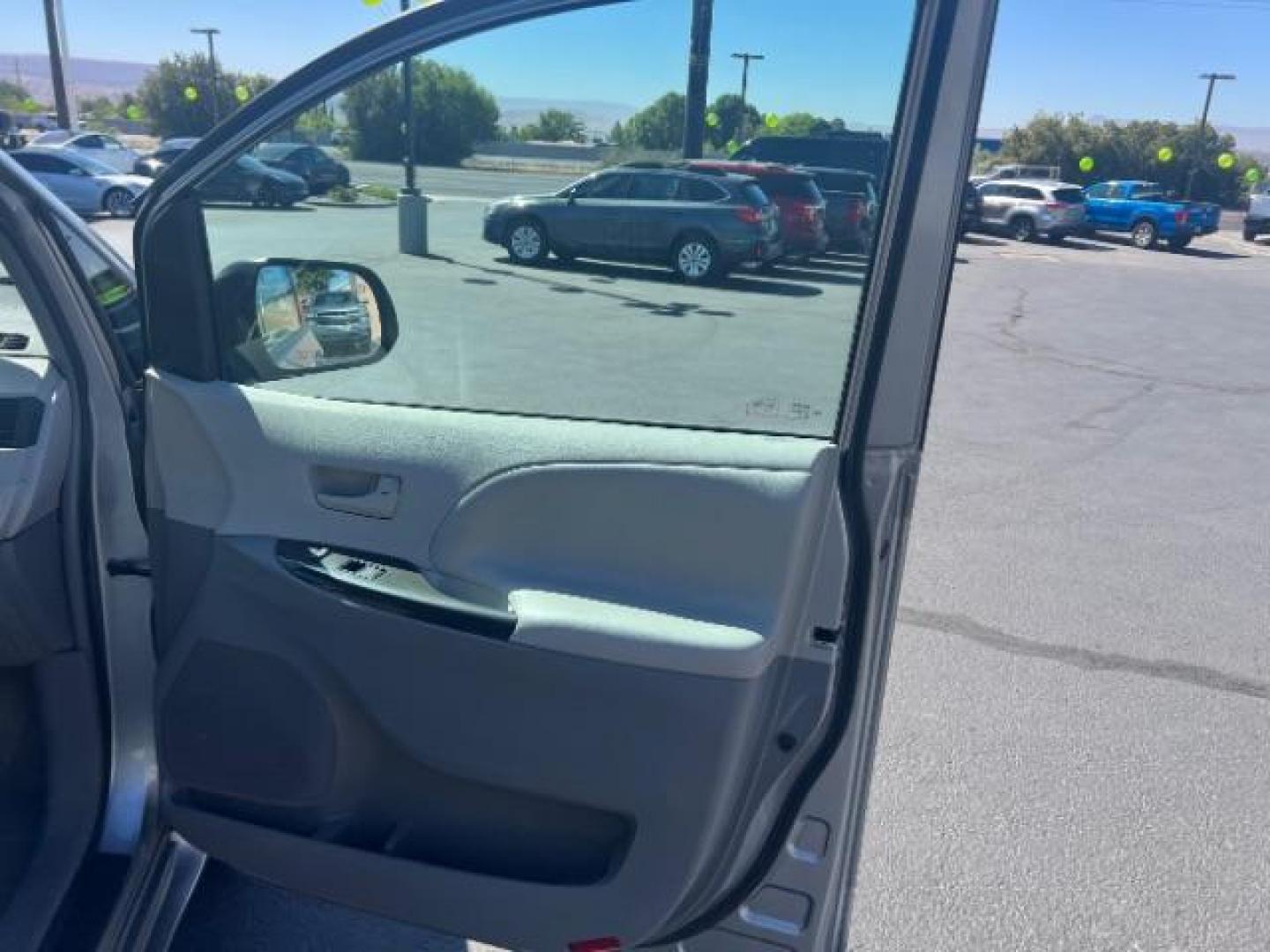 2013 Silver Sky Metallic /Light Gray Toyota Sienna LE V6 7 Passenger Auto Access Seat | LE V6 8 Passenger (5TDKK3DC3DS) with an 3.5L V-6 DOHC engine, Automatic transmission, located at 1865 East Red Hills Pkwy, St. George, 84770, (435) 628-0023, 37.120850, -113.543640 - We specialize in helping ALL people get the best financing available. No matter your credit score, good, bad or none we can get you an amazing rate. Had a bankruptcy, divorce, or repossessions? We give you the green light to get your credit back on the road. Low down and affordable payments that fit - Photo#28