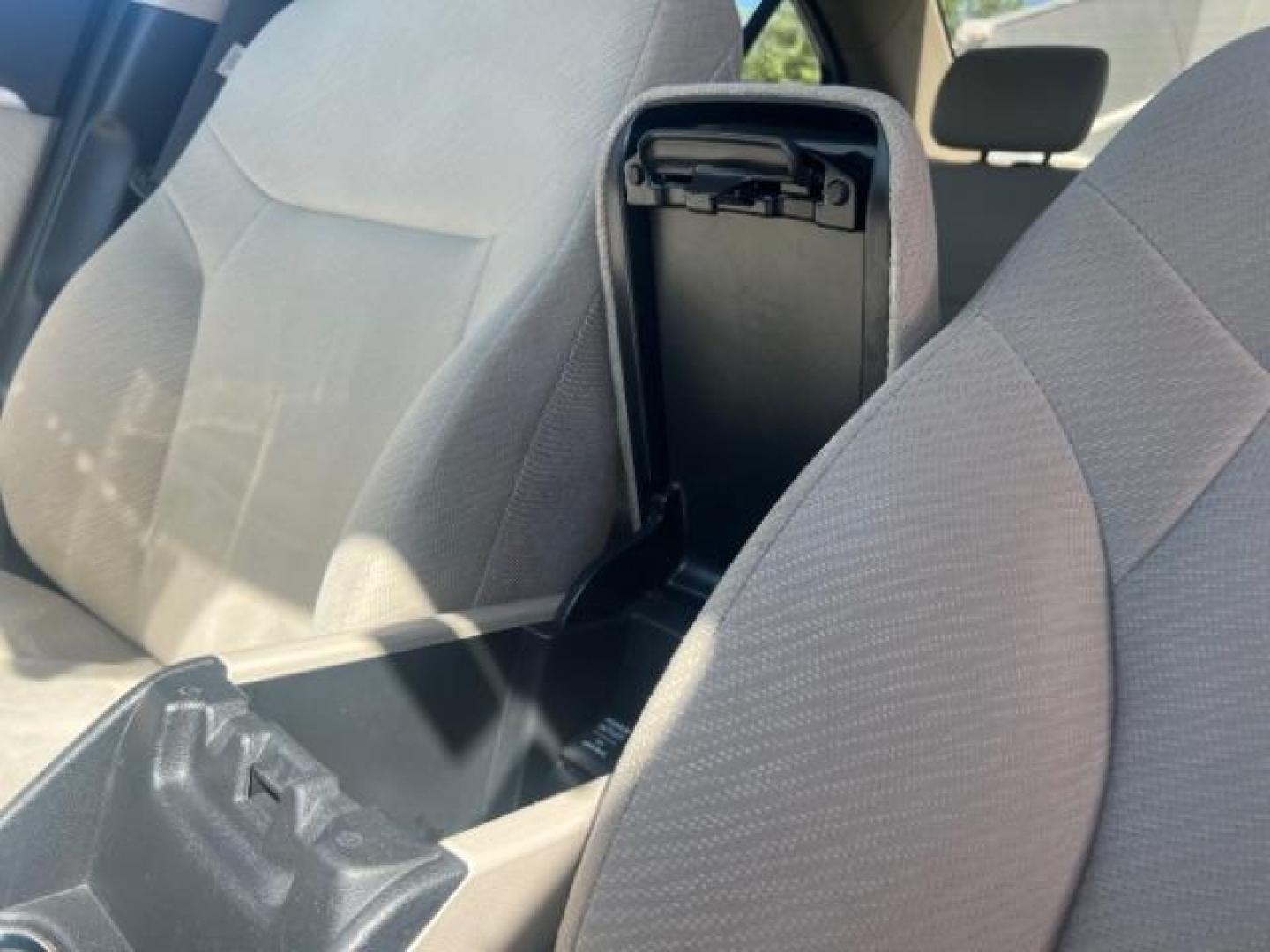 2013 Kona Coffee Metallic /Beige Honda Civic EX (19XFB2F82DE) with an 1.8L I-4 i-VTEC variable valve control engine, Automatic transmission, located at 940 North Main Street, Cedar City, UT, 84720, (435) 628-0023, 37.692936, -113.061897 - We specialize in helping ALL people get the best financing available. No matter your credit score, good, bad or none we can get you an amazing rate. Had a bankruptcy, divorce, or repossessions? We give you the green light to get your credit back on the road. Low down and affordable payments that fit - Photo#20