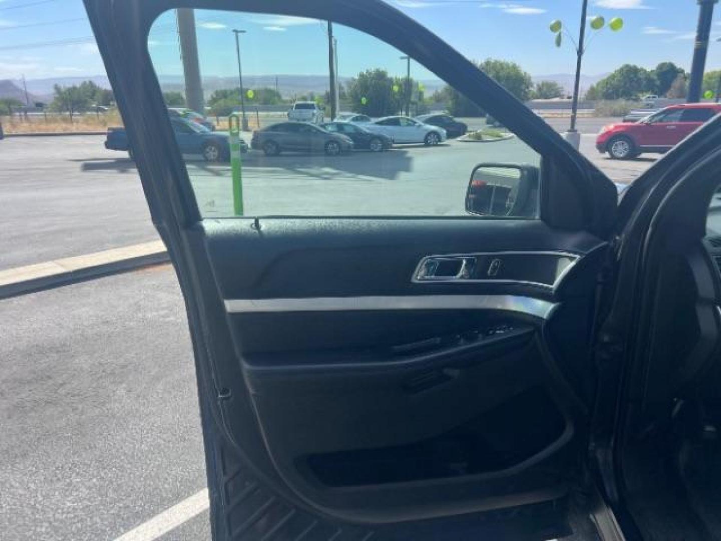 2017 Shadow Black /Dark Earth Gray Ford Explorer XLT (1FM5K7D87HG) with an EcoBoost 2.3L I-4 gasoline direct injection engine, Automatic transmission, located at 1865 East Red Hills Pkwy, St. George, 84770, (435) 628-0023, 37.120850, -113.543640 - Photo#12