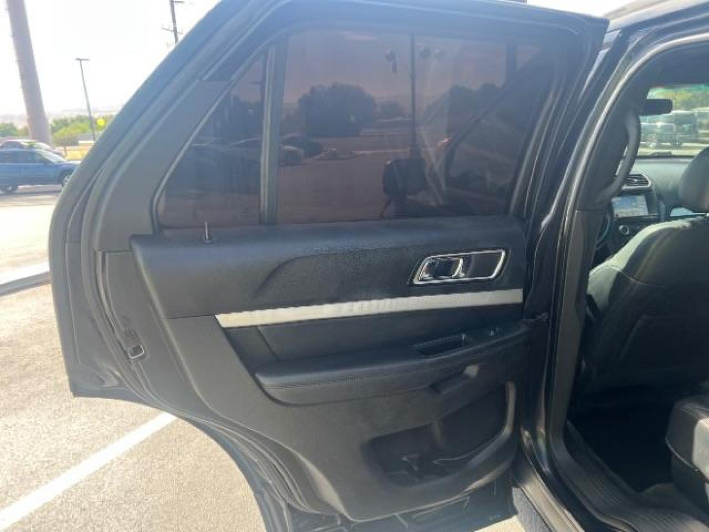 2017 Shadow Black /Dark Earth Gray Ford Explorer XLT (1FM5K7D87HG) with an EcoBoost 2.3L I-4 gasoline direct injection engine, Automatic transmission, located at 1865 East Red Hills Pkwy, St. George, 84770, (435) 628-0023, 37.120850, -113.543640 - Photo#21
