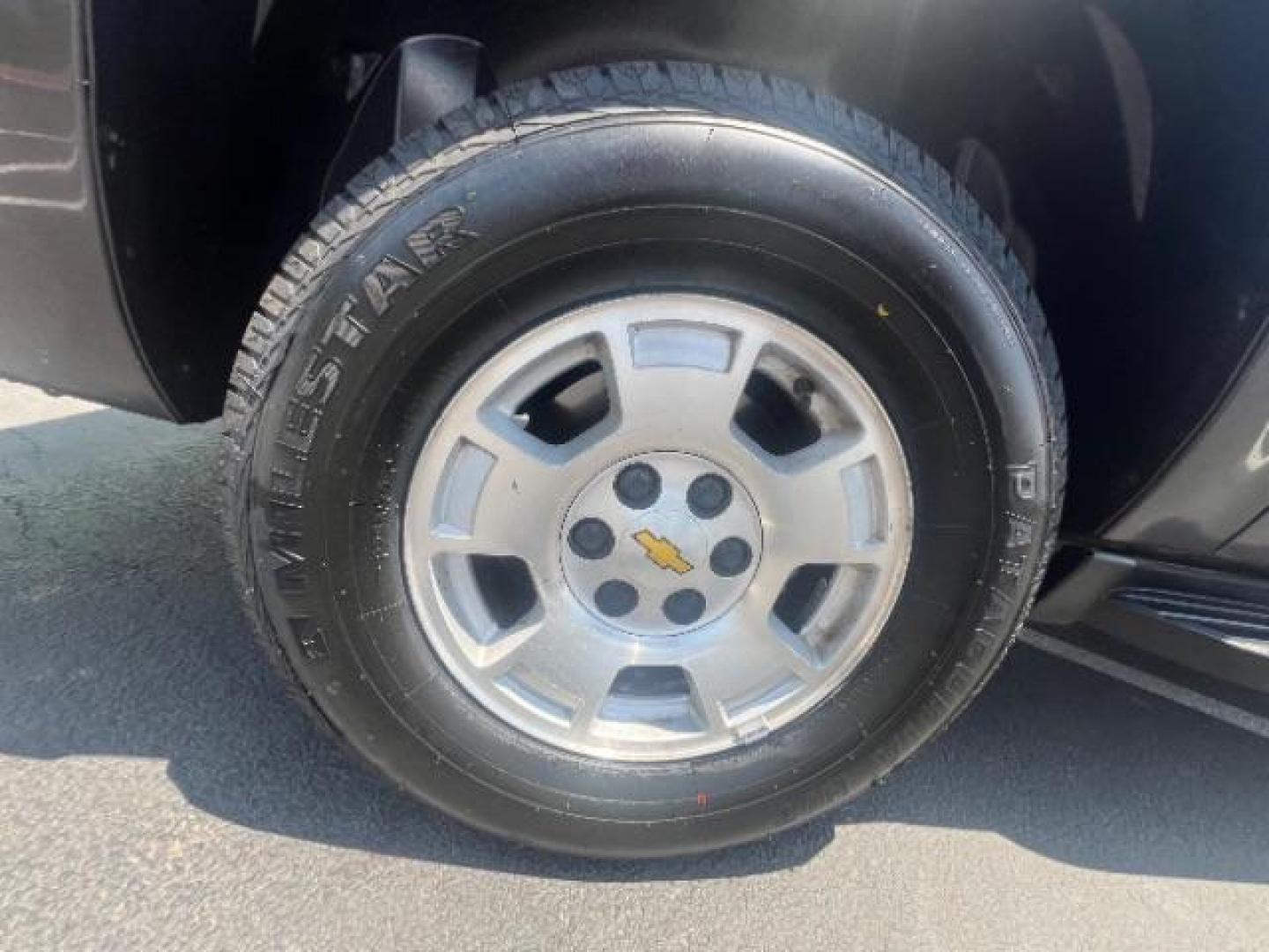 2010 Black Granite Metallic /Ebony Chevrolet Avalanche 1500 LT1 (3GNVKFE07AG) with an Vortec 5.3L V-8 variable valve control engine, Automatic transmission, located at 1865 East Red Hills Pkwy, St. George, 84770, (435) 628-0023, 37.120850, -113.543640 - Photo#9