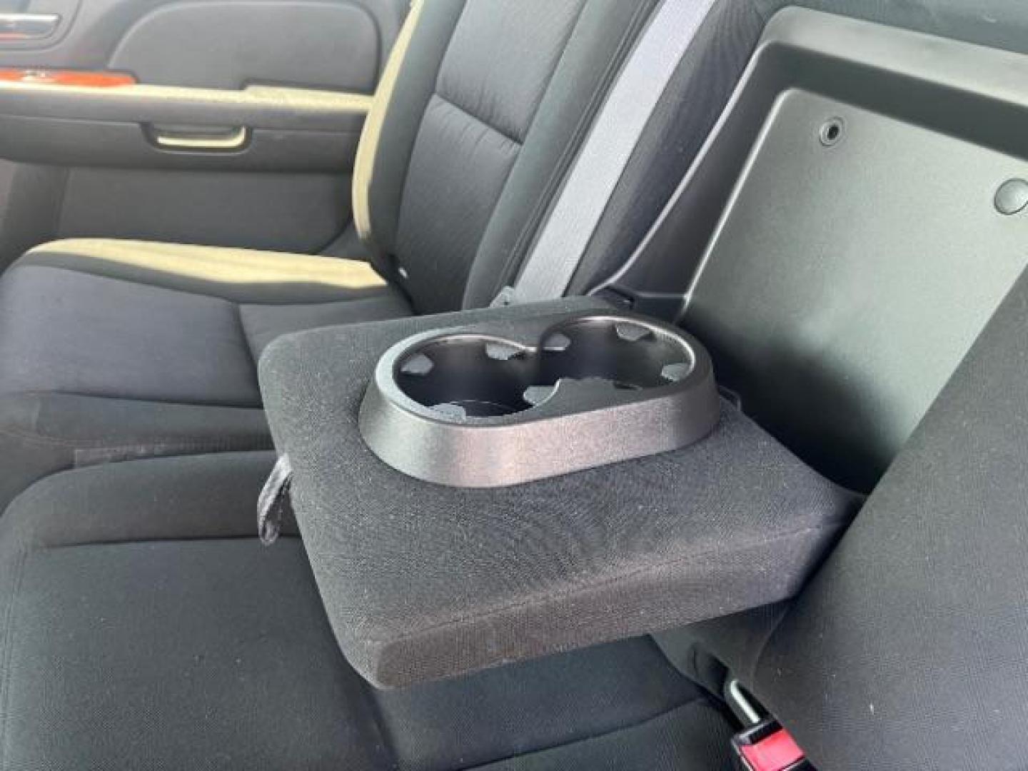 2010 Black Granite Metallic /Ebony Chevrolet Avalanche 1500 LT1 (3GNVKFE07AG) with an Vortec 5.3L V-8 variable valve control engine, Automatic transmission, located at 1865 East Red Hills Pkwy, St. George, 84770, (435) 628-0023, 37.120850, -113.543640 - Photo#22