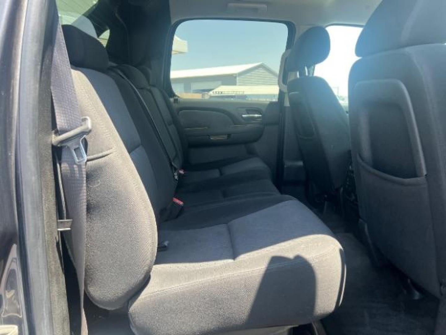 2010 Black Granite Metallic /Ebony Chevrolet Avalanche 1500 LT1 (3GNVKFE07AG) with an Vortec 5.3L V-8 variable valve control engine, Automatic transmission, located at 1865 East Red Hills Pkwy, St. George, 84770, (435) 628-0023, 37.120850, -113.543640 - Photo#27