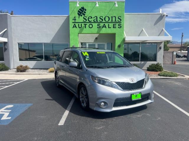 photo of 2014 Toyota Sienna SE 8 Passenger