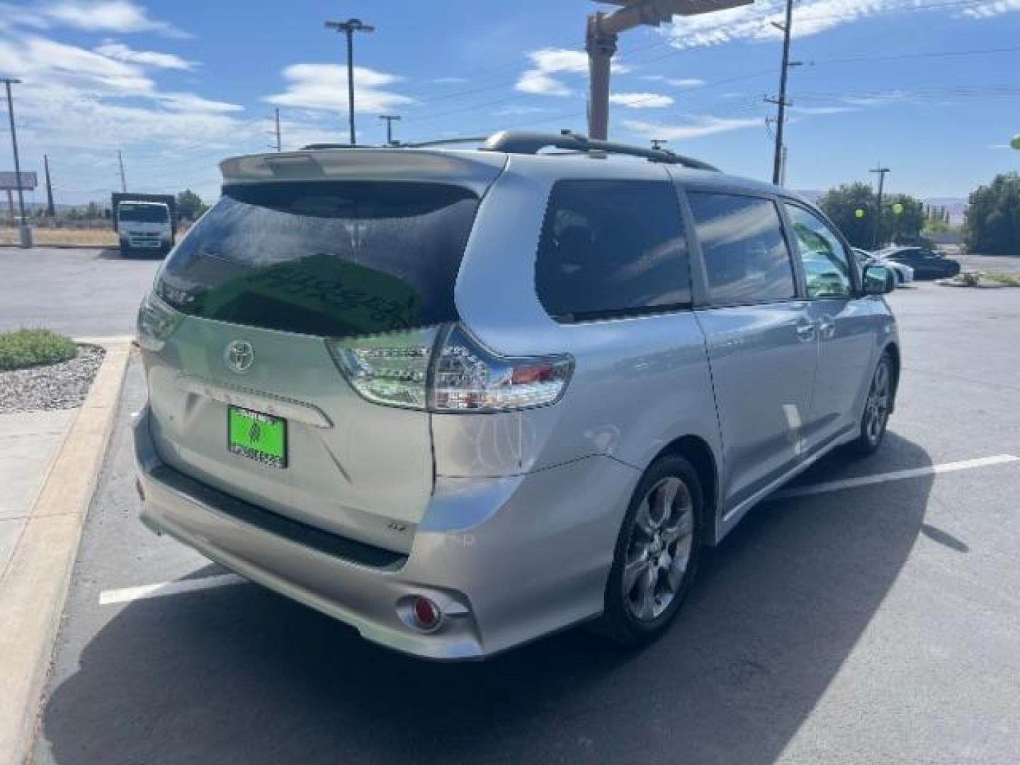 2014 Predawn Gray Mica /Dark Charcoal Toyota Sienna SE 8 Passenger (5TDXK3DCXES) with an 3.5L V-6 DOHC engine, Automatic transmission, located at 1865 East Red Hills Pkwy, St. George, 84770, (435) 628-0023, 37.120850, -113.543640 - Photo#6