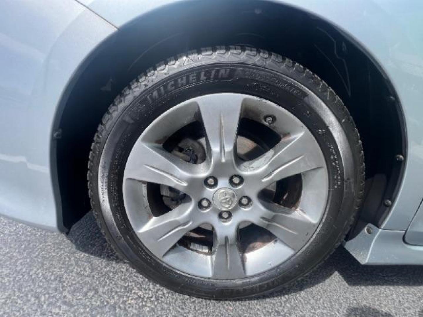 2014 Predawn Gray Mica /Dark Charcoal Toyota Sienna SE 8 Passenger (5TDXK3DCXES) with an 3.5L V-6 DOHC engine, Automatic transmission, located at 1865 East Red Hills Pkwy, St. George, 84770, (435) 628-0023, 37.120850, -113.543640 - Photo#11