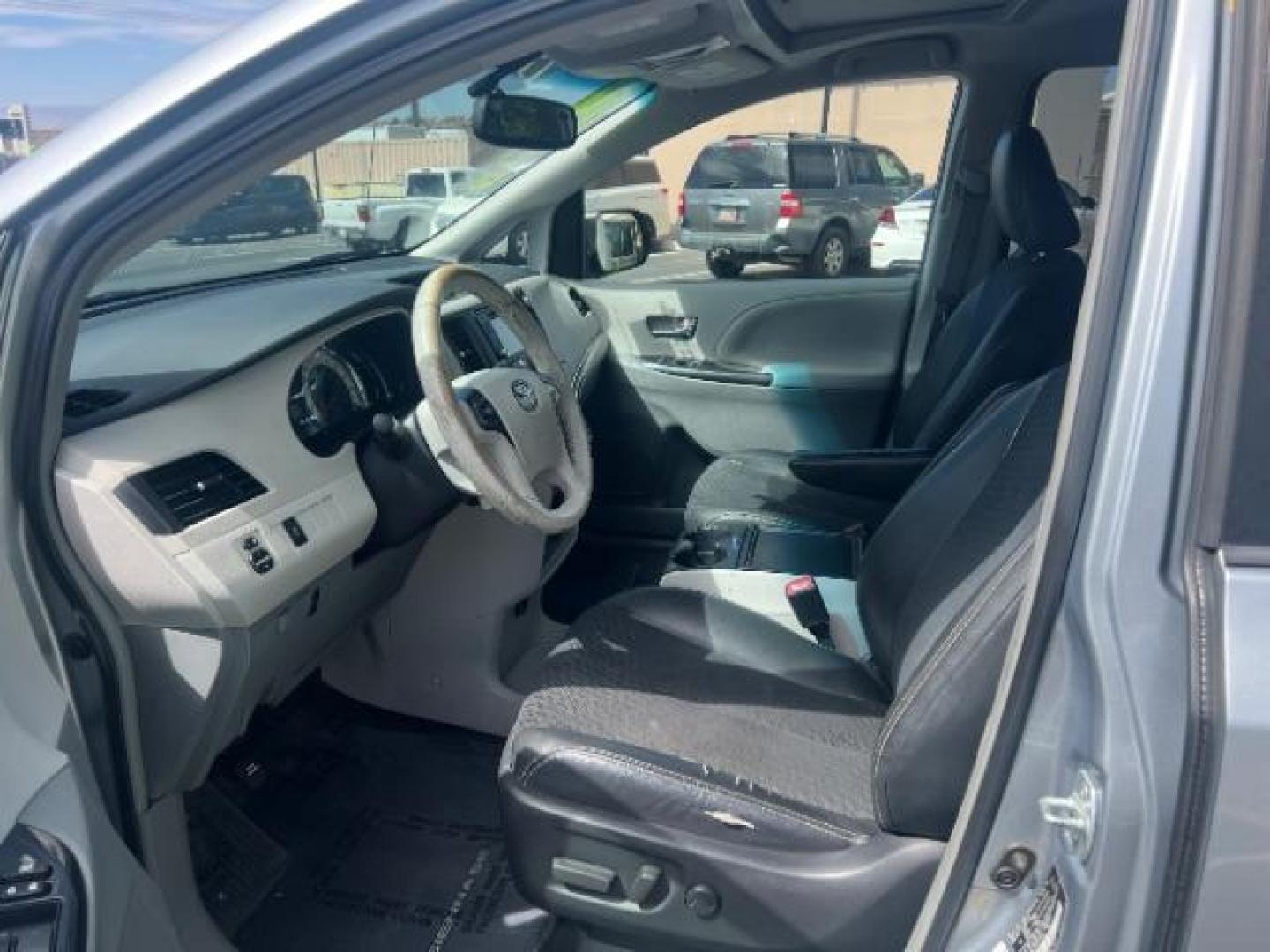 2014 Predawn Gray Mica /Dark Charcoal Toyota Sienna SE 8 Passenger (5TDXK3DCXES) with an 3.5L V-6 DOHC engine, Automatic transmission, located at 1865 East Red Hills Pkwy, St. George, 84770, (435) 628-0023, 37.120850, -113.543640 - Photo#14