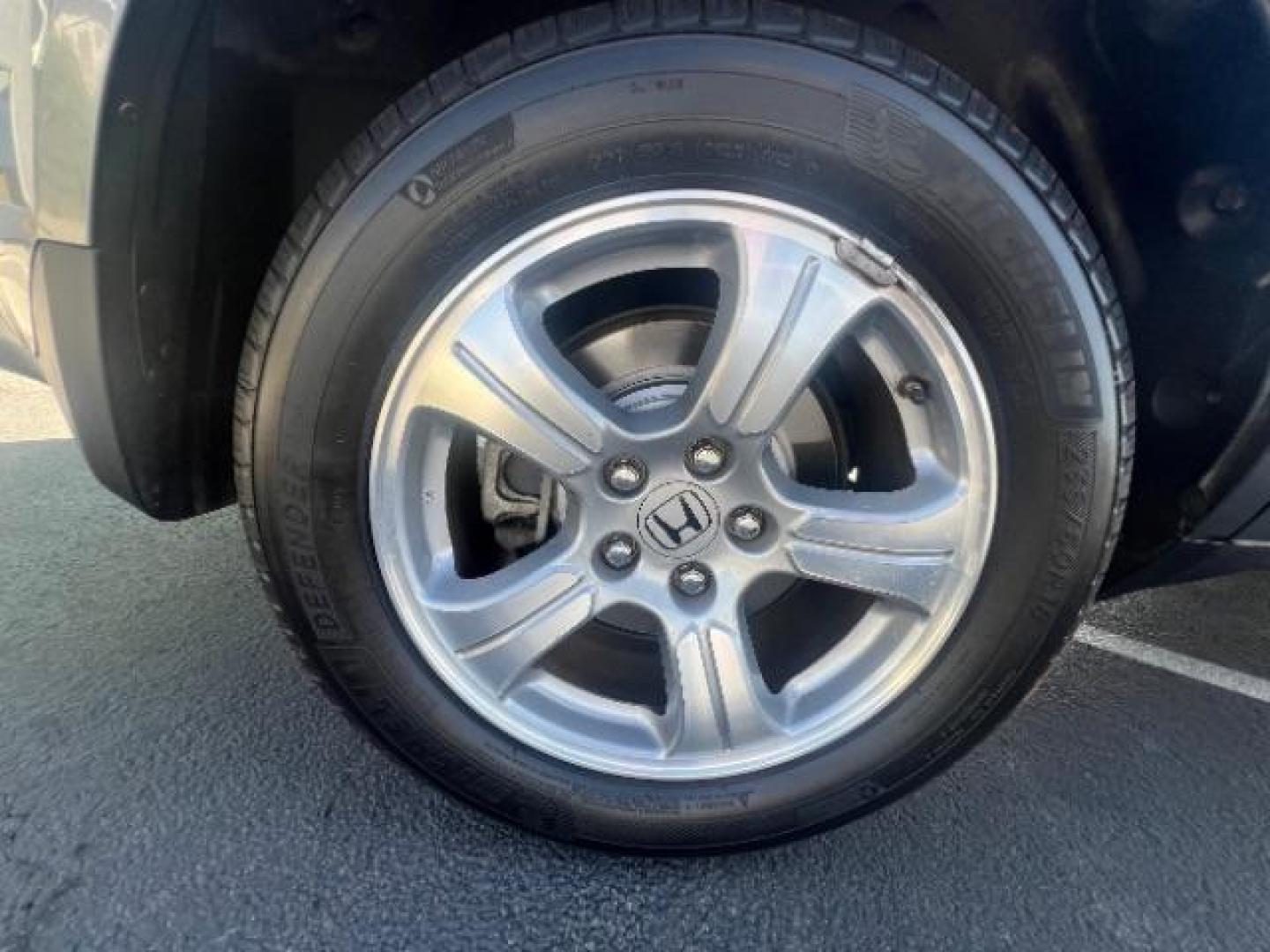 2013 Polished Metal Metallic /Gray Honda Pilot EX (5FNYF3H47DB) with an 3.5L V-6 i-VTEC VCM variable valve control engine, Automatic transmission, located at 1865 East Red Hills Pkwy, St. George, 84770, (435) 628-0023, 37.120850, -113.543640 - Photo#8