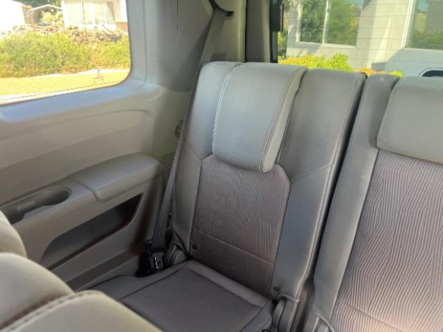 2013 Polished Metal Metallic /Gray Honda Pilot EX (5FNYF3H47DB) with an 3.5L V-6 i-VTEC VCM variable valve control engine, Automatic transmission, located at 1865 East Red Hills Pkwy, St. George, 84770, (435) 628-0023, 37.120850, -113.543640 - Photo#25