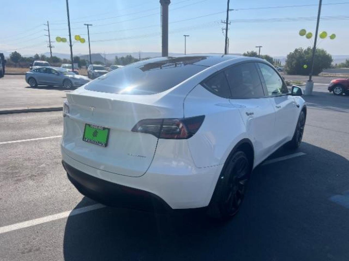 2020 Pearl White Multi-Coat /Black Tesla Model Y Long Range Dual Motor All-Wheel Drive (5YJYGDEE6LF) with an ELECTRIC engine, Continuously Variable Transmission transmission, located at 1865 East Red Hills Pkwy, St. George, 84770, (435) 628-0023, 37.120850, -113.543640 - This Tesla is an AWD Long range. Battery is 90% healthy, 289 on full charge. Near new condition! Full Tesla factory warranty up to 120k miles. Extended EV battery warranty available. Financing for ALL credit types. 4 Seasons Auto THE southern Utah Tesla Experts. Call or text for more info DL# 7 - Photo#8