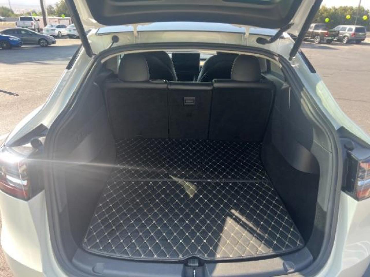 2020 Pearl White Multi-Coat /Black Tesla Model Y Long Range Dual Motor All-Wheel Drive (5YJYGDEE6LF) with an ELECTRIC engine, Continuously Variable Transmission transmission, located at 1865 East Red Hills Pkwy, St. George, 84770, (435) 628-0023, 37.120850, -113.543640 - This Tesla is an AWD Long range. Battery is 90% healthy, 289 on full charge. Near new condition! Full Tesla factory warranty up to 120k miles. Extended EV battery warranty available. Financing for ALL credit types. 4 Seasons Auto THE southern Utah Tesla Experts. Call or text for more info DL# 7 - Photo#24