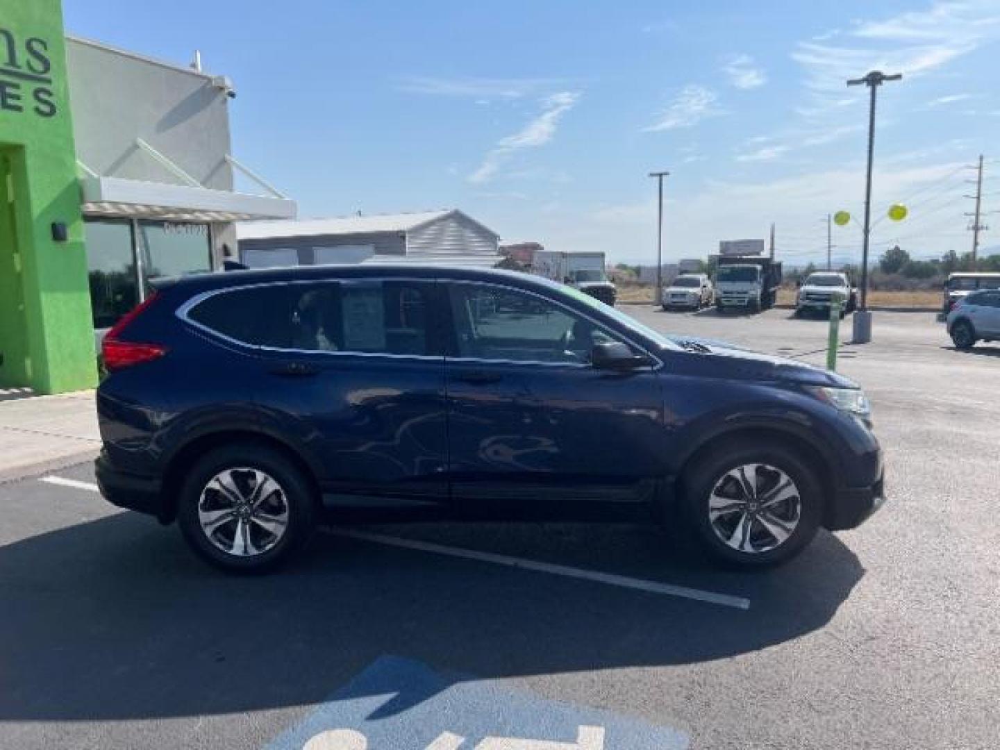 2018 Obsidian Blue Pearl /Gray Honda CR-V LX (2HKRW5H34JH) with an 2.4L I-4 gasoline direct injection engine, AUTOMATIC transmission, located at 1865 East Red Hills Pkwy, St. George, 84770, (435) 628-0023, 37.120850, -113.543640 - We specialize in helping ALL people get the best financing available. No matter your credit score, good, bad or none we can get you an amazing rate. Had a bankruptcy, divorce, or repossessions? We give you the green light to get your credit back on the road. Low down and affordable payments that fit - Photo#7